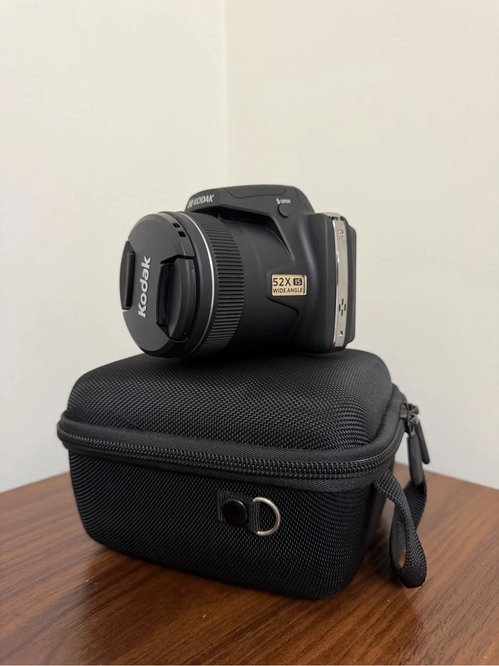 Kodak Pixpro Digital Camera with Carrying Case